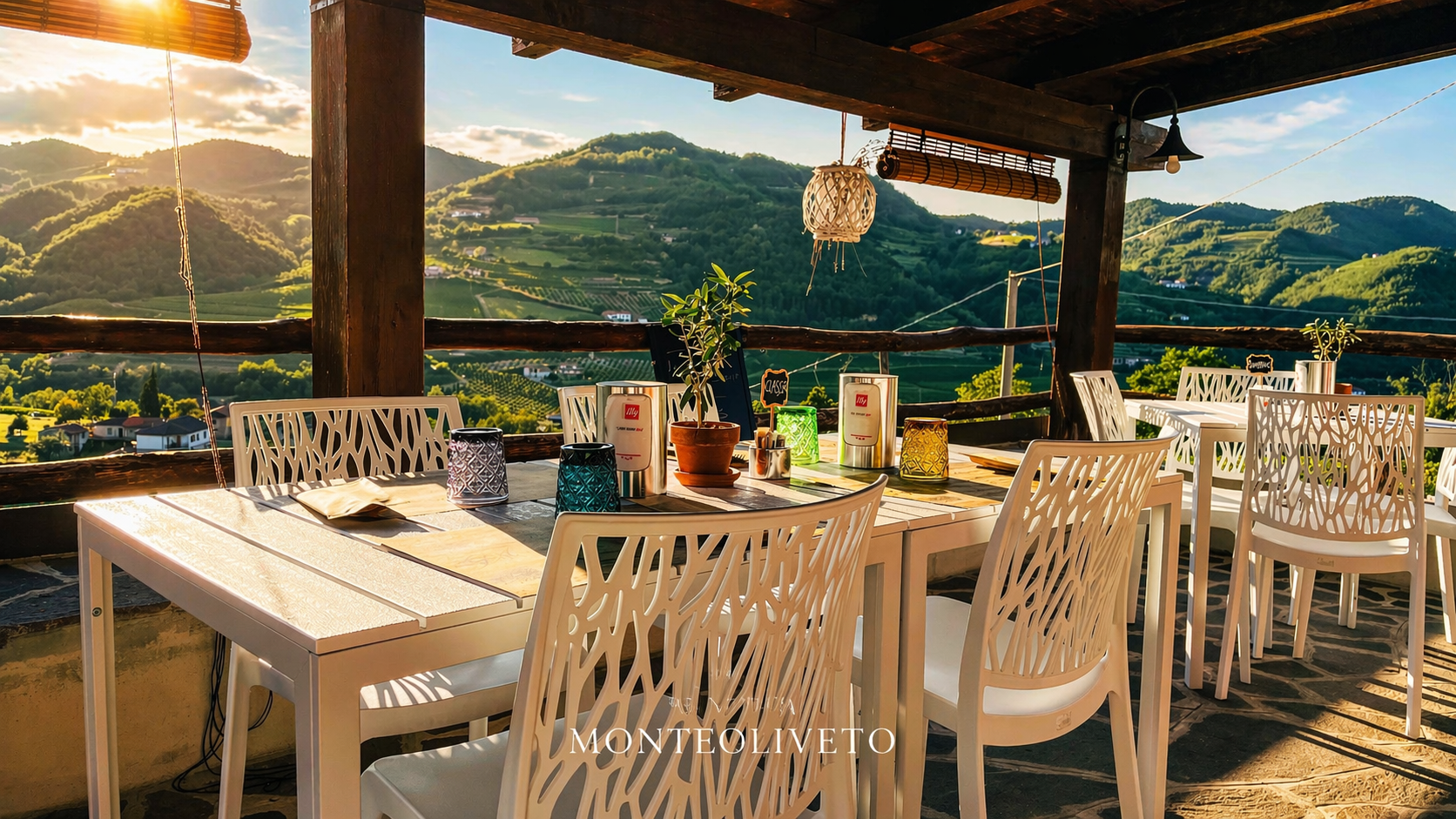 Cena in terrazza sulle Langhe alla Tenuta MonteOliveto